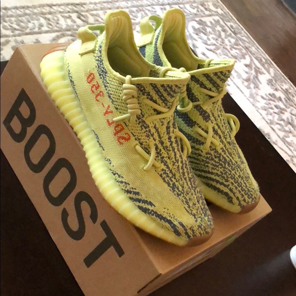 Yeezy Boost 350 V2